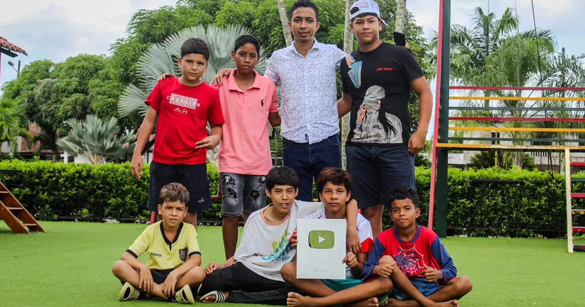 Jóvenes están dejando una huella indeleble en el mundo digital Jóvenes están dejando una huella indeleble en el mundo digital