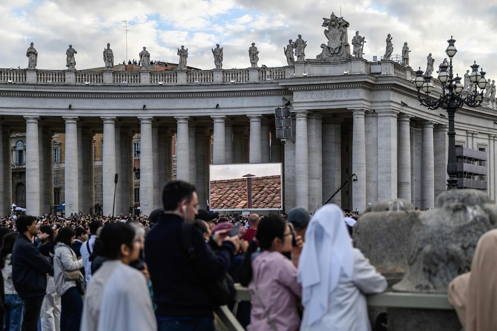 Cardenales vuelven este jueves a la Capilla Sixtina para la segunda jornada del cónclave | Internacional | Noticias