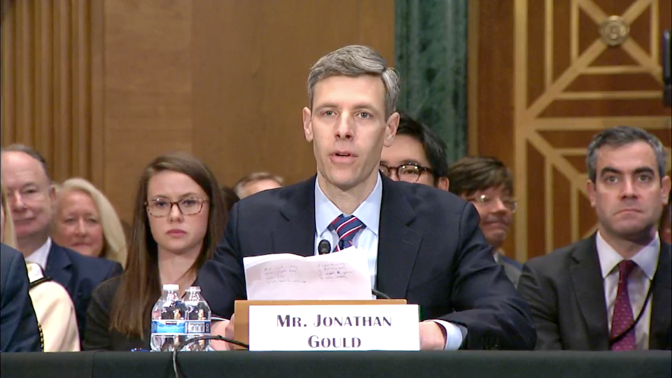 Senadora Warren busca retrasar la solicitud bancaria de World Liberty en EEUU hasta que Trump corte lazos Senadora Warren busca retrasar la solicitud bancaria de World Liberty en EEUU hasta que Trump corte lazos